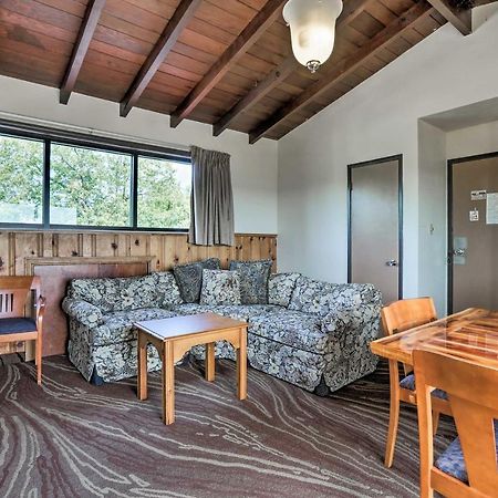 Burkesville Apt With Deck, Views And Pool Access! ภายนอก รูปภาพ