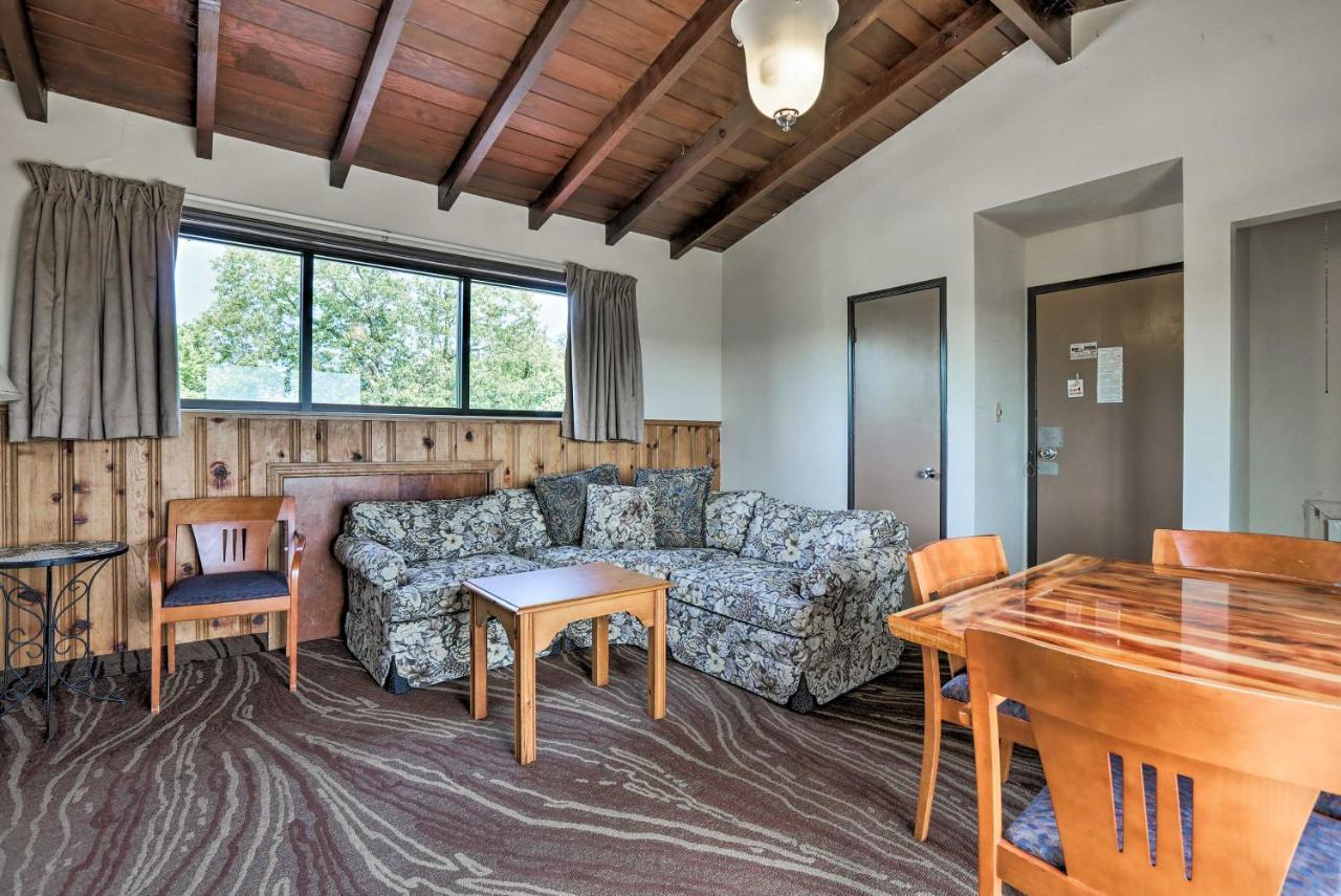 Burkesville Apt With Deck, Views And Pool Access! ภายนอก รูปภาพ